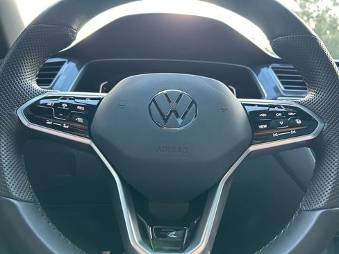 Used 2024 Volkswagen Tiguan SEL R-Line image 24