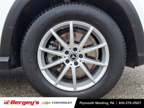 Used 2025 Mercedes-Benz GLE 350 4MATIC image 10