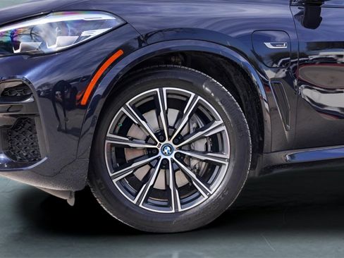 Used 2023 BMW X5 xDrive45e w/ M Sport Package image 4