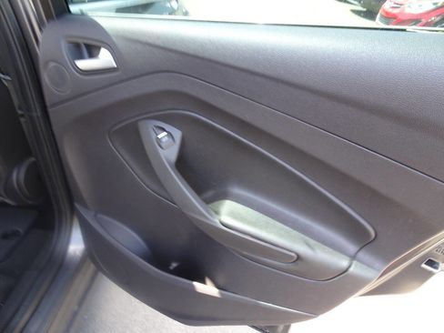 Used 2016 Ford C-MAX SEL w/ Equipment Group 302A image 19