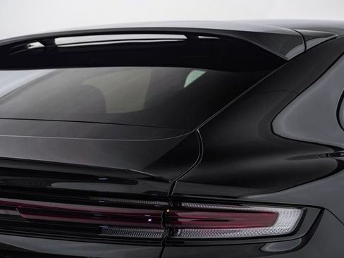 Certified 2026 Porsche Cayenne E-Hybrid Coupe AWD/4WD image 12