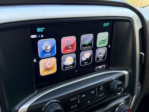 Used 2017 GMC Sierra 1500 SLE w/ SLE Value Package image 18