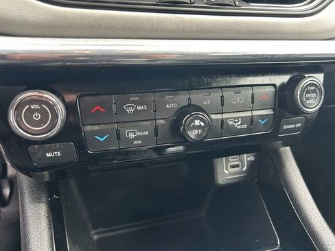 Used 2022 Jeep Compass Limited AWD/4WD image 28