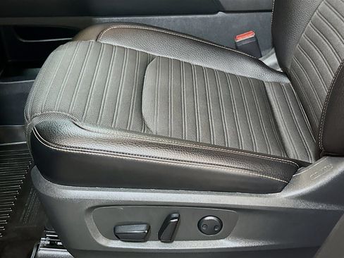 Used 2024 Nissan Pathfinder Rock Creek AWD/4WD image 16