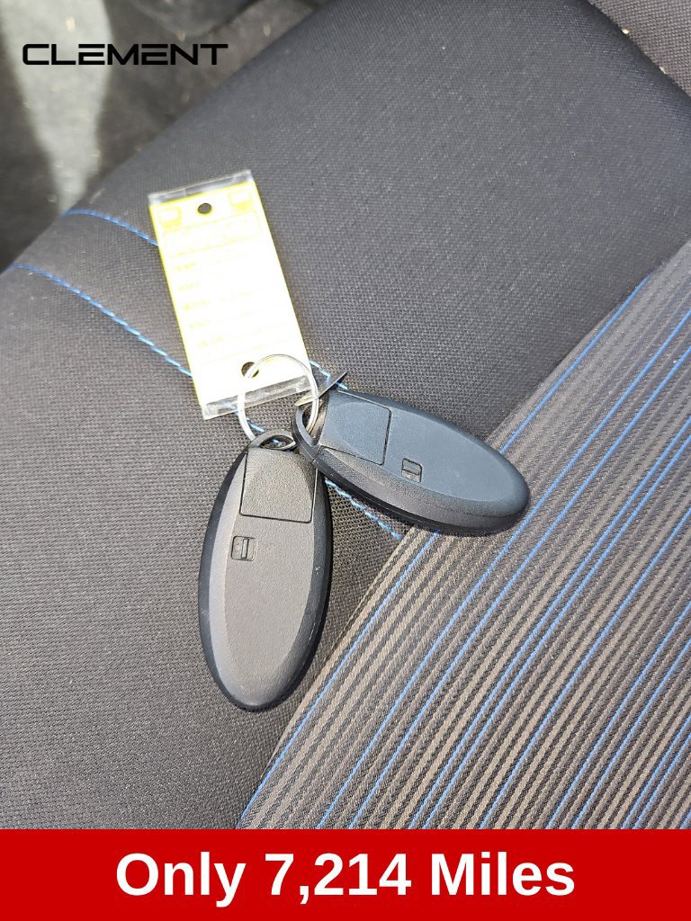Used 2025 Nissan Leaf S FWD image 10