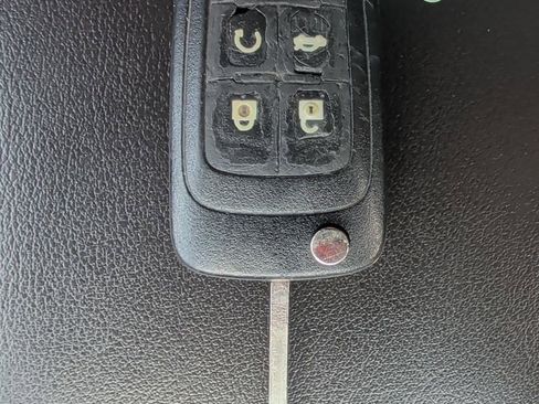 Used 2016 Chevrolet Equinox LTZ w/ Enhanced Convenience Package image 20