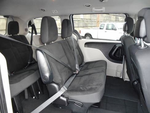 Used 2017 Dodge Grand Caravan SE w/ Power Window Group image 26