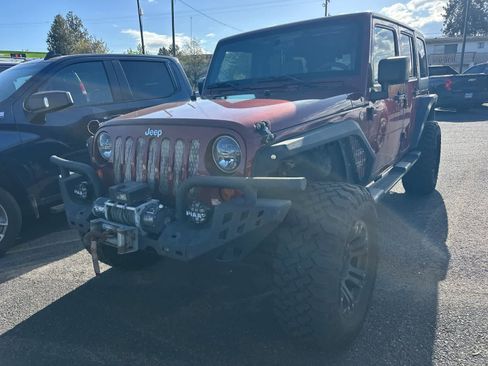 Used 2010 Jeep Wrangler Unlimited Sahara AWD/4WD image 1