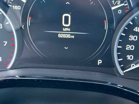 Used 2018 Cadillac XT5 Platinum w/ Driver Assist Package AWD/4WD image 1