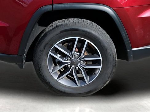 Used 2020 Jeep Grand Cherokee Limited w/ Luxury Group II image 9