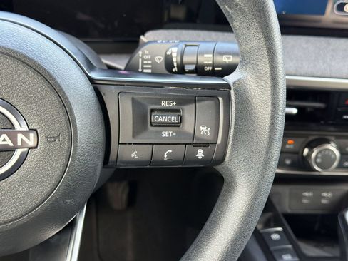 Certified 2025 Nissan Kicks SV FWD image 20