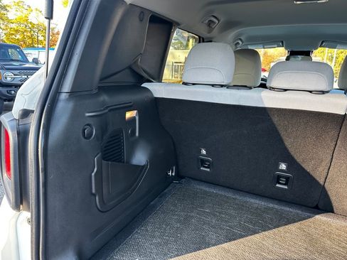 Used 2021 Jeep Renegade Latitude image 41