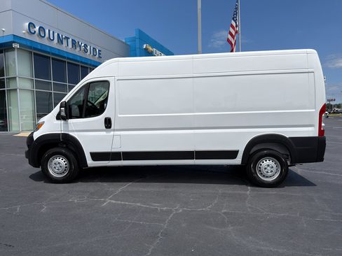 Used 2026 RAM ProMaster 2500 w/ Convenience Group FWD image 7