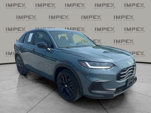 Used 2023 Honda HR-V Sport image 4