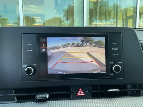 Used 2025 Kia Sportage LX FWD image 20
