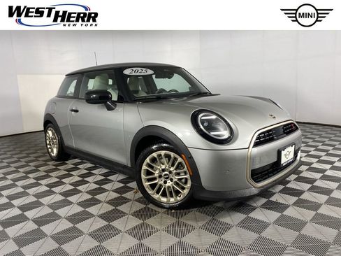 Used 2025 MINI Cooper S image 1