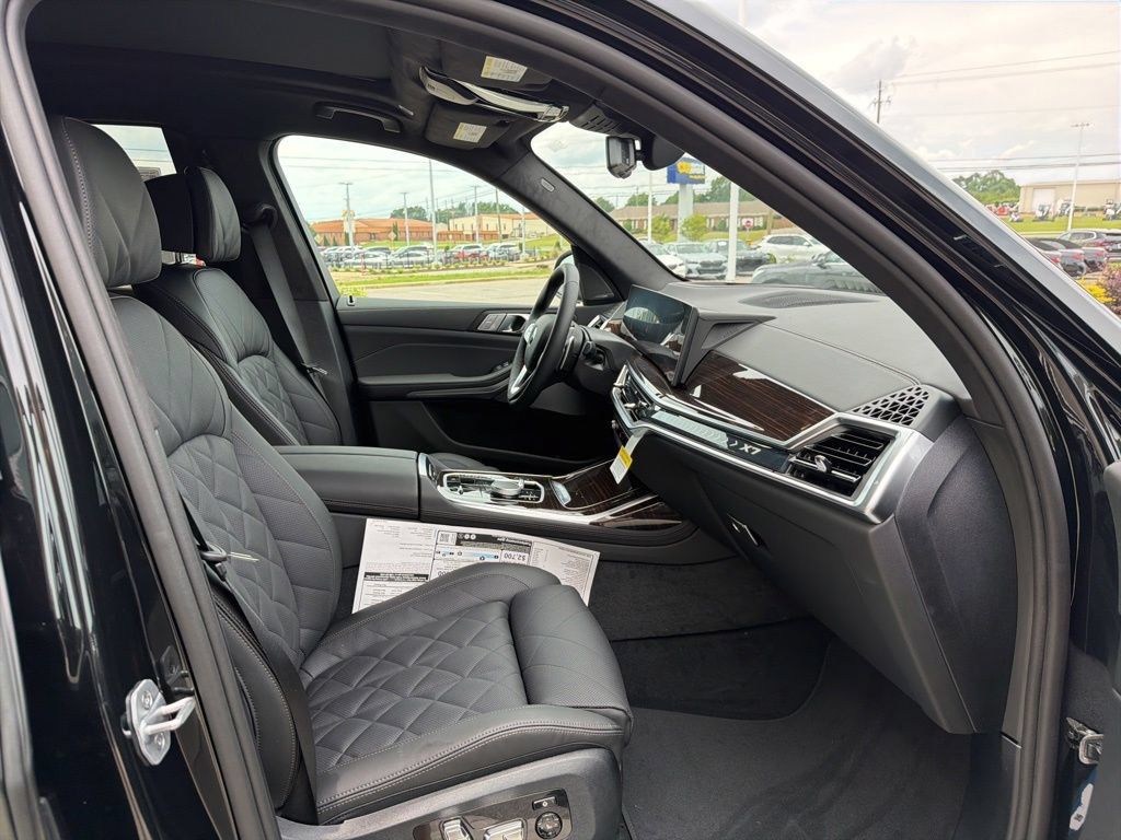 New 2027 BMW X7 xDrive40i AWD/4WD image 25