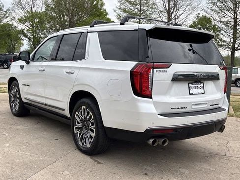 Used 2023 GMC Yukon Denali Ultimate w/ LPO, Floor Liner Package AWD/4WD image 10