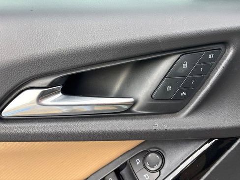 Used 2025 Chevrolet Equinox ACTIV w/ Safety and Technology Package FWD image 17