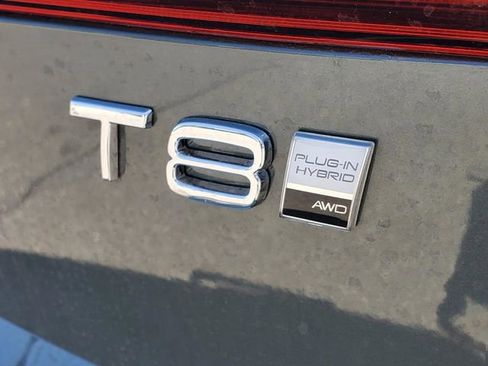 New 2026 Volvo XC60 T8 Ultra w/ Protection Package Premier AWD/4WD image 8