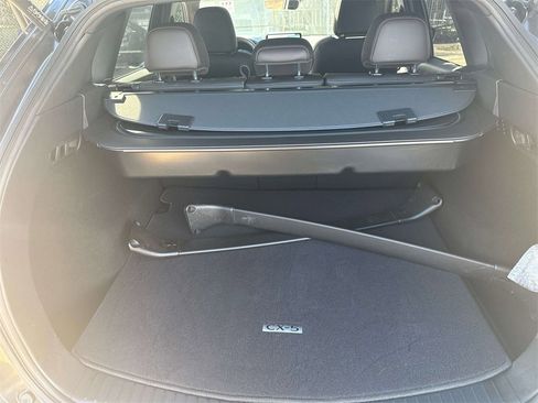 Used 2023 MAZDA CX-5 Signature image 24