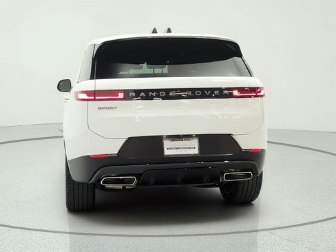 Used 2025 Land Rover Range Rover Sport SE AWD/4WD image 6