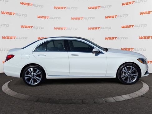 Used 2018 Mercedes-Benz C 300 4MATIC Sedan image 6