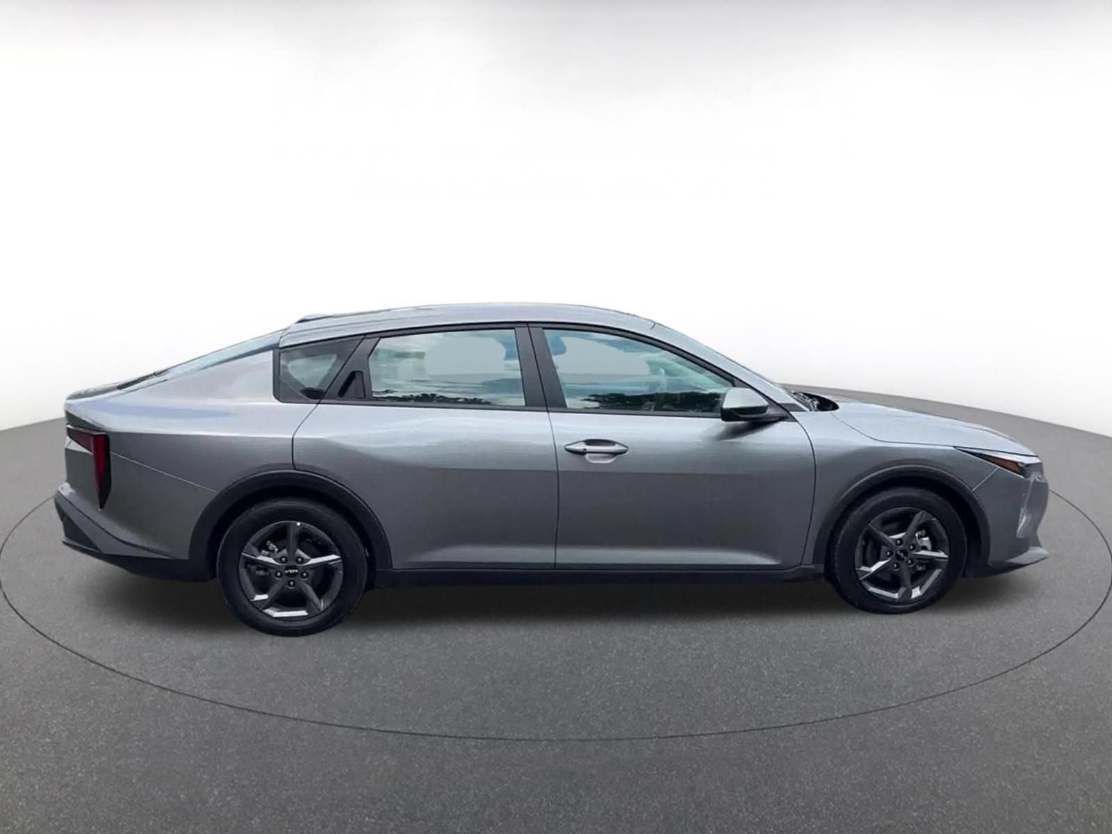 Used 2025 Kia K4 FWD image 15