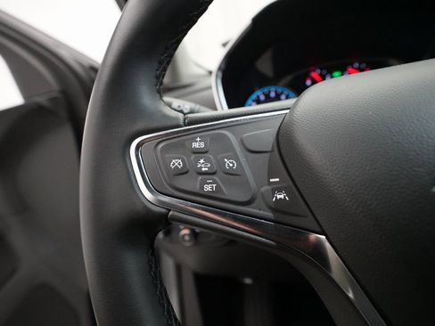 Used 2024 Chevrolet Equinox LT image 18