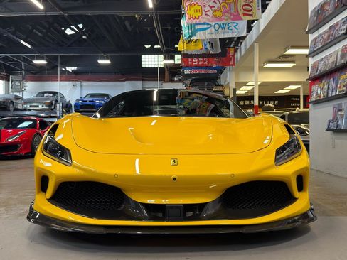 Used 2020 Ferrari F8 Tributo RWD image 2