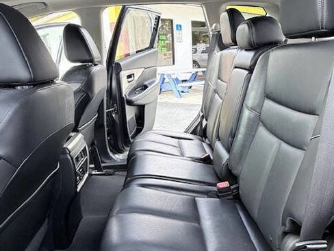 Used 2018 Nissan Murano Platinum w/ Cargo Package image 11