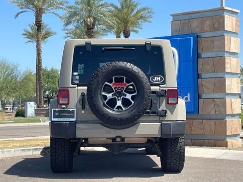Used 2018 Jeep Wrangler Unlimited Sahara w/ Connectivity Group image 6