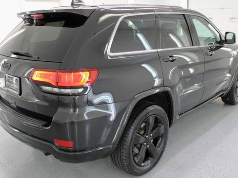 Used 2015 Jeep Grand Cherokee Altitude image 9