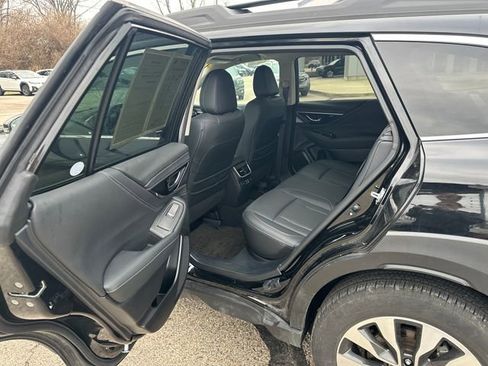 Used 2025 Subaru Outback Limited image 14