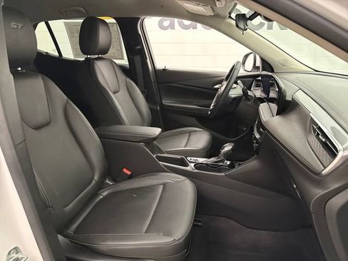 Used 2024 Buick Encore GX Sport Touring w/ Comfort Package FWD image 28