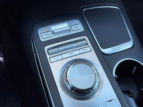 Used 2022 Genesis GV70 3.5T Sport w/ Sport Prestige Package image 35