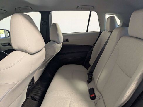 Used 2025 Toyota Corolla Cross L FWD image 33