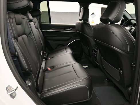 New 2026 Jeep Grand Cherokee Limited w/ Limited Altitude Package RWD image 36