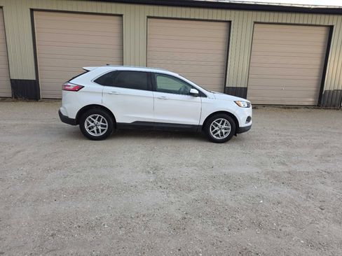 Used 2021 Ford Edge SEL w/ Convenience Package image 1