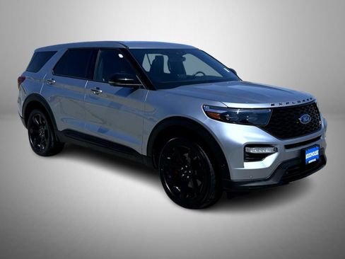 Used 2022 Ford Explorer ST w/ Equipment Group 401A AWD/4WD image 3