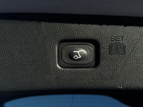 Used 2022 Ford Edge SEL w/ Convenience Package image 13