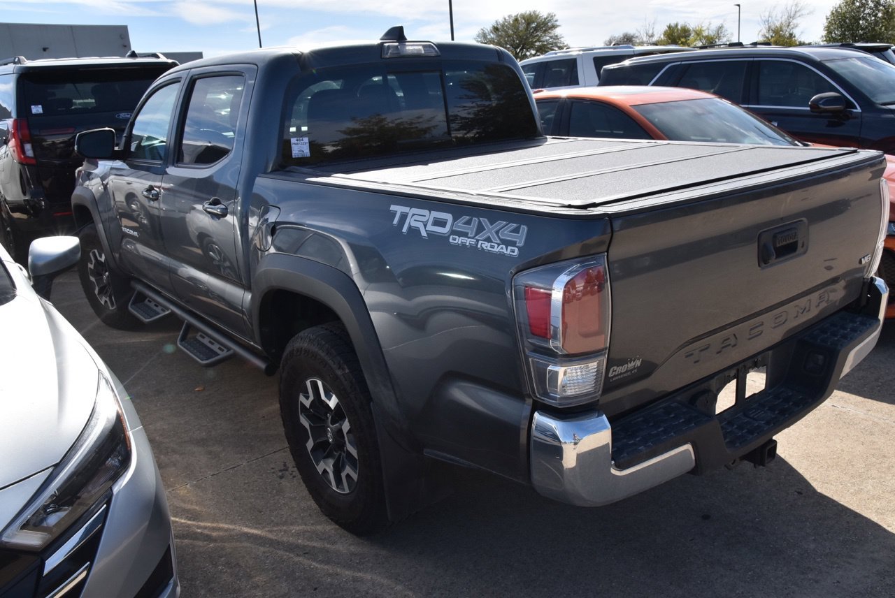 Used 2023 Toyota Tacoma TRD Off-Road AWD/4WD image 7