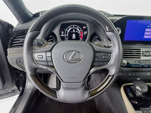 Used 2023 Lexus LS 500 w/ Interior Upgrade Package RWD image 9