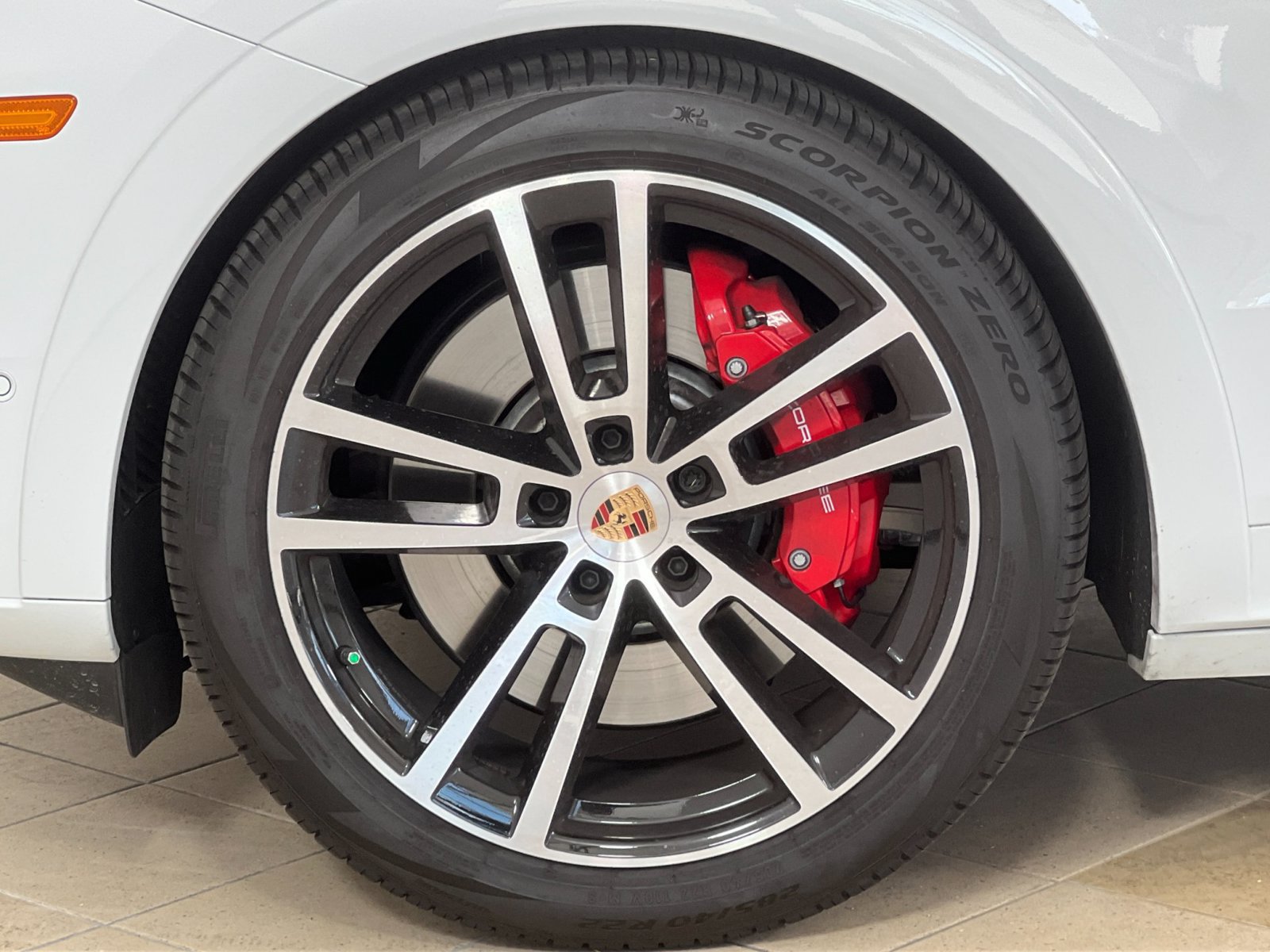 Certified 2026 Porsche Cayenne GTS AWD/4WD image 27