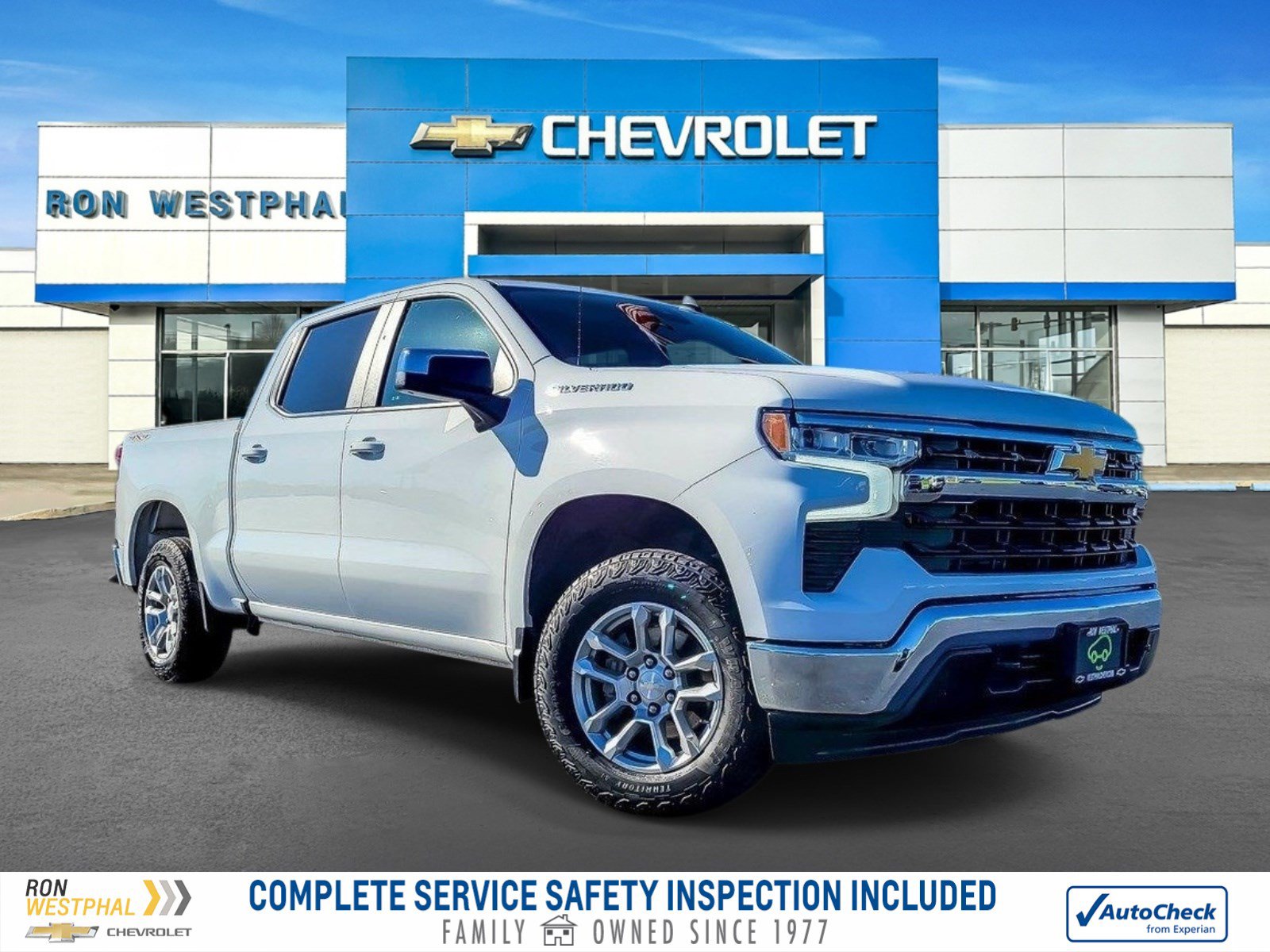 Used 2024 Chevrolet Silverado 1500 LT AWD/4WD image 1