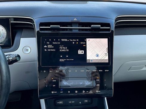 Used 2024 Hyundai Tucson Limited image 31