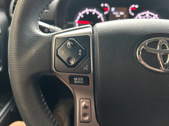 Used 2022 Toyota 4Runner Limited AWD/4WD image 24