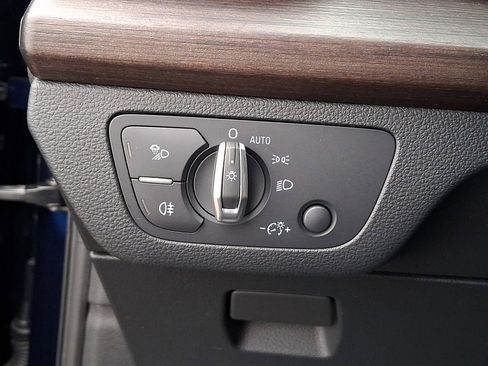 Used 2023 Audi Q5 2.0T Premium w/ Convenience Package image 22