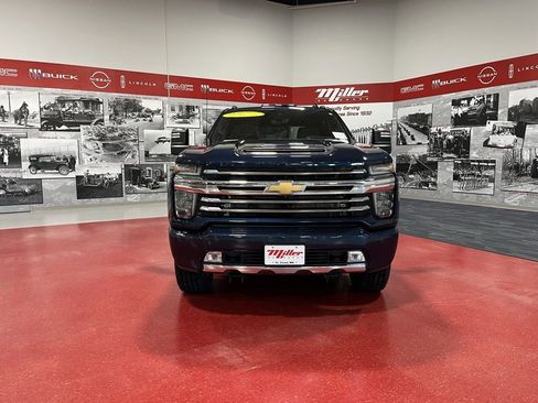 Used 2021 Chevrolet Silverado 3500 High Country w/ Z71 Off-Road Package image 9