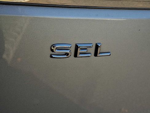 Used 2018 Volkswagen Atlas SEL image 29